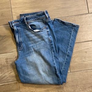 American eagle mom jean